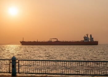 Oil Tankers’ Strange Trips Reveal a Stubborn Glut of Diesel