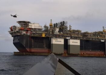 Photos: Alcohol Poisoning Leads To 1 Dead & 5 Crew Medivaced From Heavy Lift Vessel