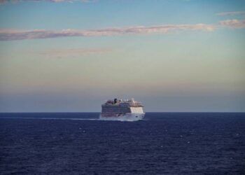 Norwegian Cruise Line Posts Bigger Loss, Sees Demand Improving