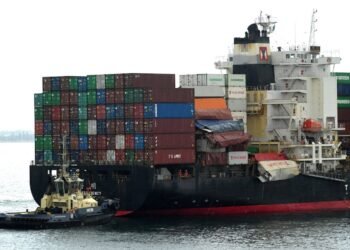 Yang Ming Ship Arrested in Sydney Over YM Efficiency Container Clean Up Debt