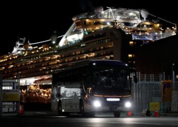 Japan Blasted as Passengers Finally Leave Coronavirus Cruise Ship