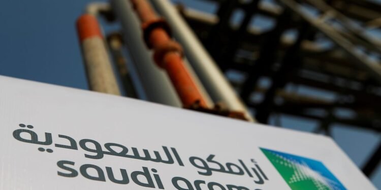 Saudi Arabia Floods Market with Cheap Oil to Squeeze Out Russia