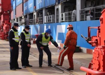 China’s Port Jam Eases, but Refrigerated Container Rates Soar