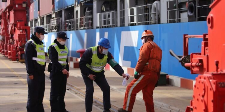 China’s Port Jam Eases, but Refrigerated Container Rates Soar