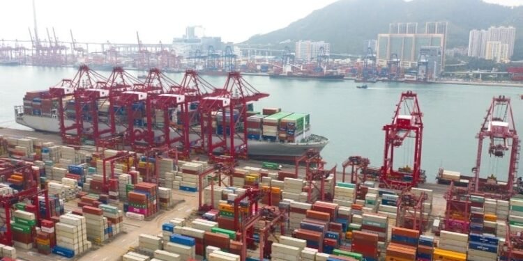 Significant Port Delays In China Due To Country’s Zero-Tolerance COVID-19 Policy