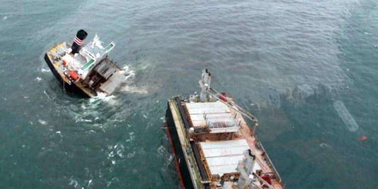 Update: Shipowner Working To Minimize Damage Caused By ‘Crimson Polaris’ Oil Spill