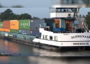 First Emission-Free Inland Shipping Vessel On Energy Containers In Service