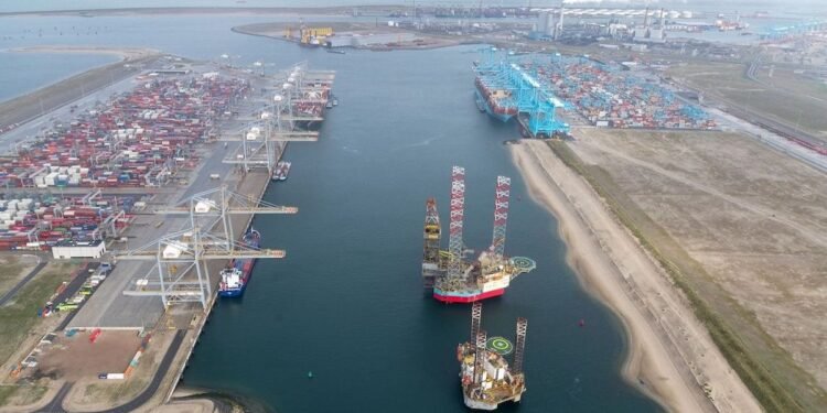 Europe's Busiest Port Reports Flat Throughput in 2019 Europe’s Busiest Port Reports Flat Throughput in 2019