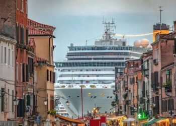 Italy Bans Cruise Liners from Venice