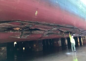 MAIB: Seatruck Performance Grounded After Late Turn from ‘Nervous’ New Master