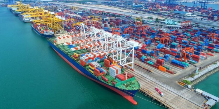container terminal at port