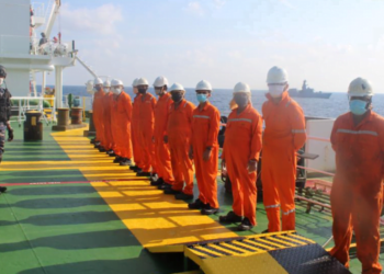tanker crew