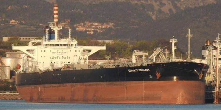 International Seaways, Diamond SShipping Merge Become second Largest U.S.-listed Tanker Firm International Seaways, Diamond S Shipping Merge. Become 2nd Largest U.S.-listed Tanker Firm