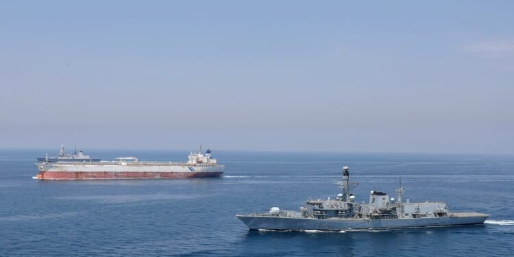 Britain’s Royal Navy to Escort UK-Flagged Ships Through Strait of Hormuz