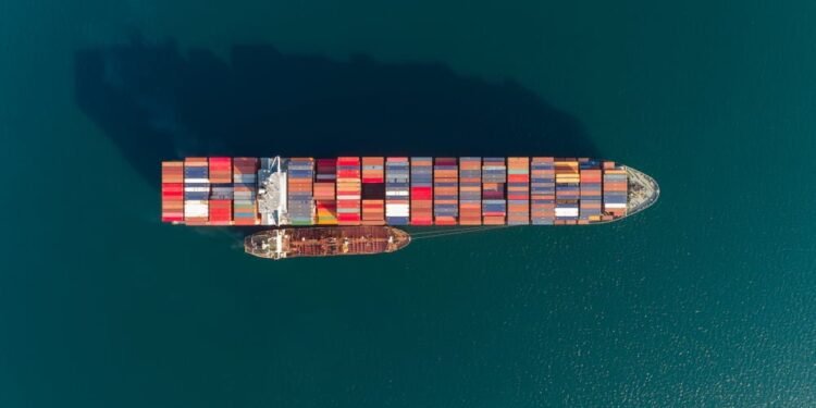 UAE Signals Leniency on IMO 2020 Enforcement containership ship bunkering