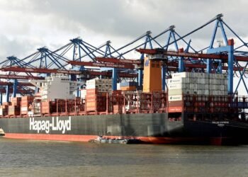 hapag-lloyd containership