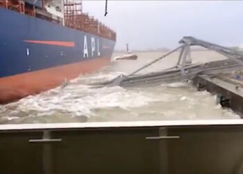 Incident Video: APL Containership Collapses Crane at Port of Antwerp