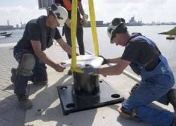 World’s First 3D-Printed Steel Bollards Installed In Rotterdam Harbour