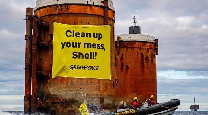 greenpeace brent protest