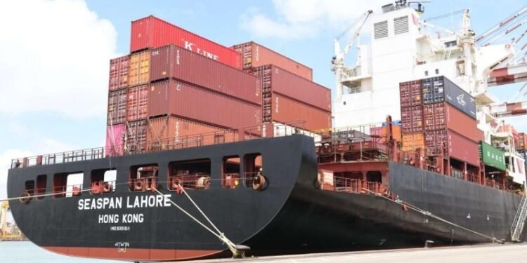 Sri Lanka Competently Reworks Leaked Container Carrying Nitric Acid On Board Cargo Ship Sri Lanka Competently Reworks Leaked Container Carrying Nitric Acid On Board Cargo Ship