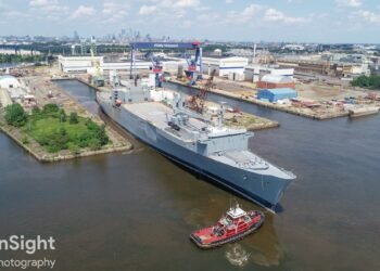 SS Antares arrives at Philly Shipyard