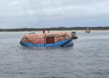 Sweden detains officers in fatal shipping collision