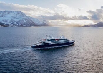 ponant cruise ship