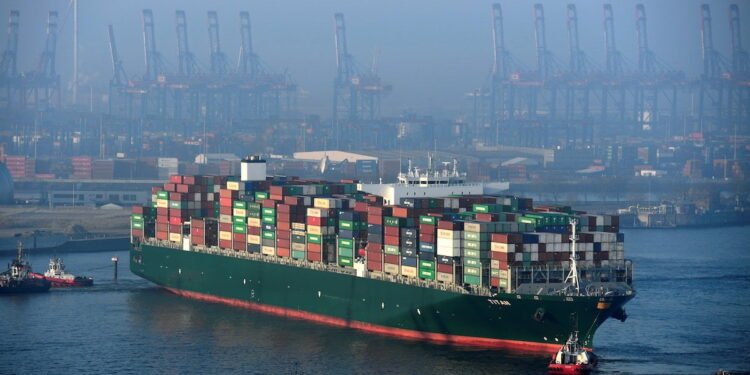 Port of Hamburg Reports Strong First Half containership