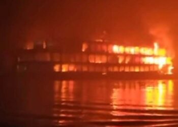 bangladesh ferry fire