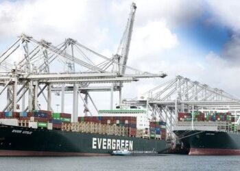 Rotterdam Port Authority Studying Possibilities Of Installing More Shore-Based Power