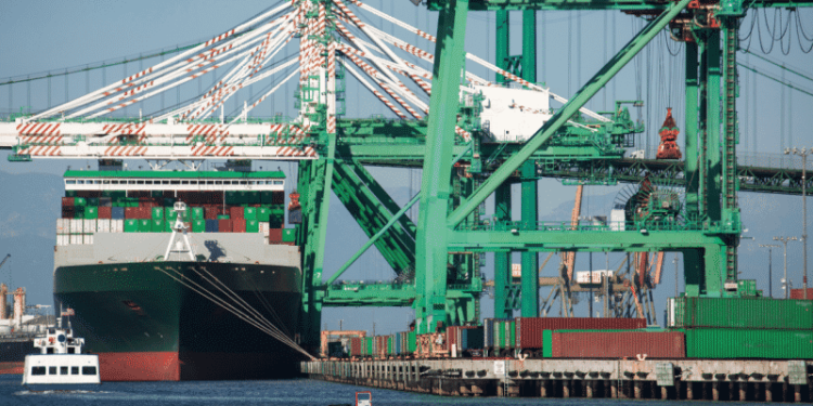Port Of Long Beach And LA:‘Container Dwell Fee’ On Hold Until Nov 29 