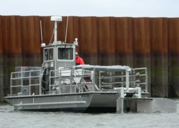 MSRC skimming vessel