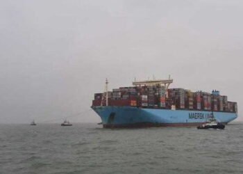 Mumbai Maersk containership refloated