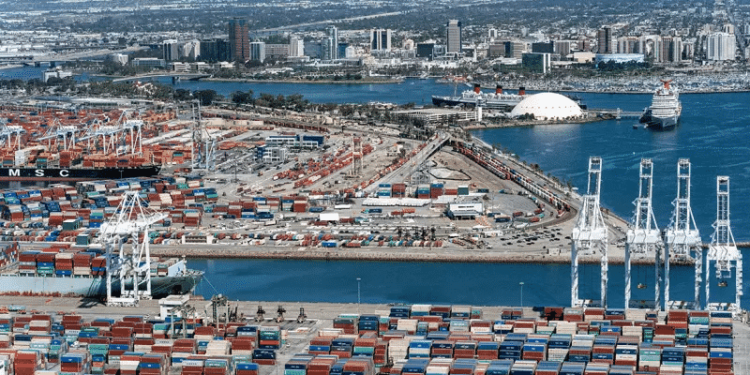 Port Of Long Beach Sets Annual Record With 9.38 Million TEUs