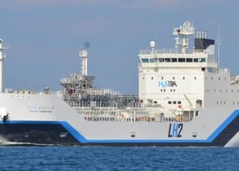 Photos: World’s First Liquefied Hydrogen Carrier Arrives In Australia