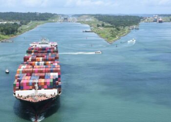 panama canal speed limit