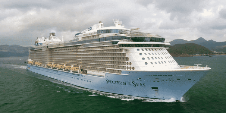 Video: Hong Kong Welcomes Asia’s Largest Cruise Ship ‘Spectrum Of The Seas’