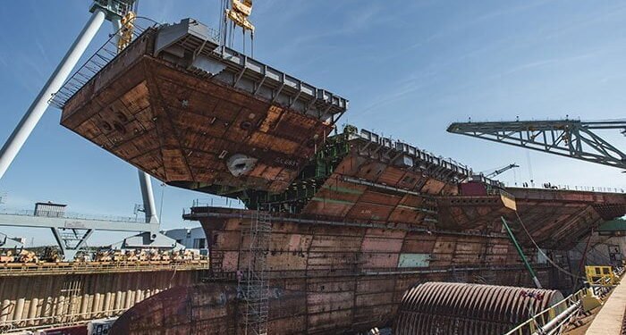 VIDEO CLIP: Newport News sets up 780-ton trip deck device on Kennedy image description