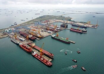 Keppel & & Sembcorp Marine Commence Talks On Potential Merger