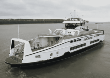 Video: BC Ferries’ Island Class Hybrid Diesel-Electric Ferry Departs Shipyard