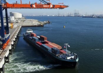 Wärtsilä To Develop Autonomous, Zero Emission Barge For Port Of Rotterdam