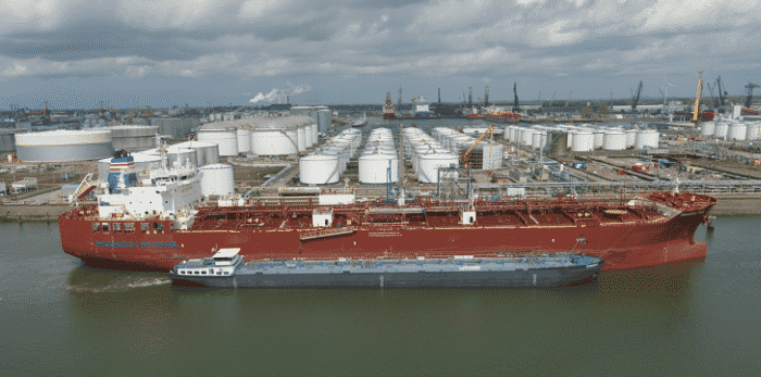 World’s First Barge-To-Ship Methanol Bunkering Conducted By Methanol-Dual Fueled Chemical Tanker