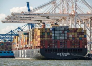 Canada's CPPIB to Buy Ports America from Oaktree