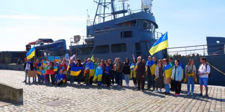 Protests Held Against Russian Oil Tankers In Port Of Antwerp [Photos]