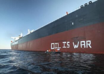 Photos: Greenpeace Activists Protest In Front Of Supertanker– Demanding That EU Ban Russian Oil