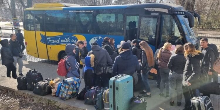 More Than 100 Seafarers’ Family Members Helped To Escape Russia-Ukraine Conflict