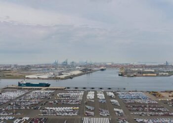 CMA CGM to Buy Auto Logistics Firm Gefco