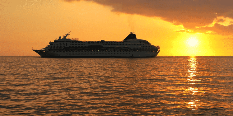 cruise ship