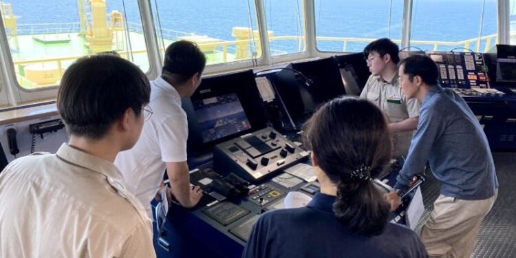 HD Hyundai’s Avikus and SK Shipping successfully carried out autonomous navigation of a large merchant ship across the ocean for the first time of its kind in the world