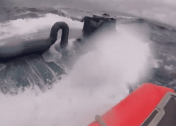 Watch: U.S. Coast Guard Crew Chases Down Narco Sub in the Pacific
